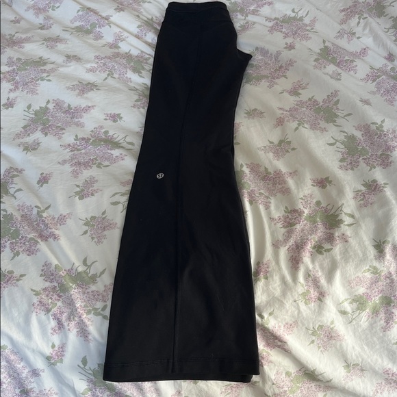 Lululemon athletica women’s black low rise flare bootcut leggings size 2 regular - Picture 10 of 10
